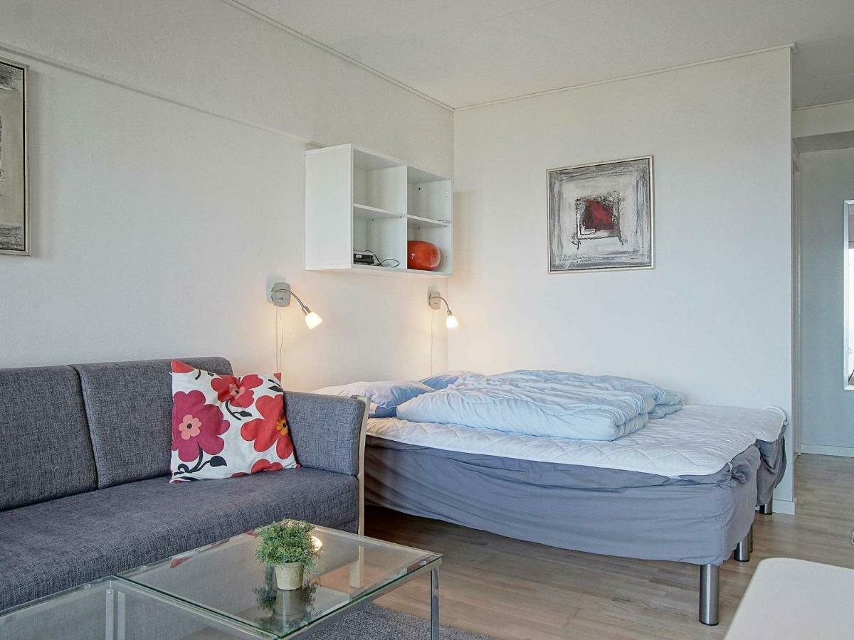 4 Person Holiday Home In Allinge Extérieur photo