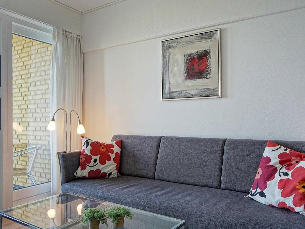 4 Person Holiday Home In Allinge Extérieur photo