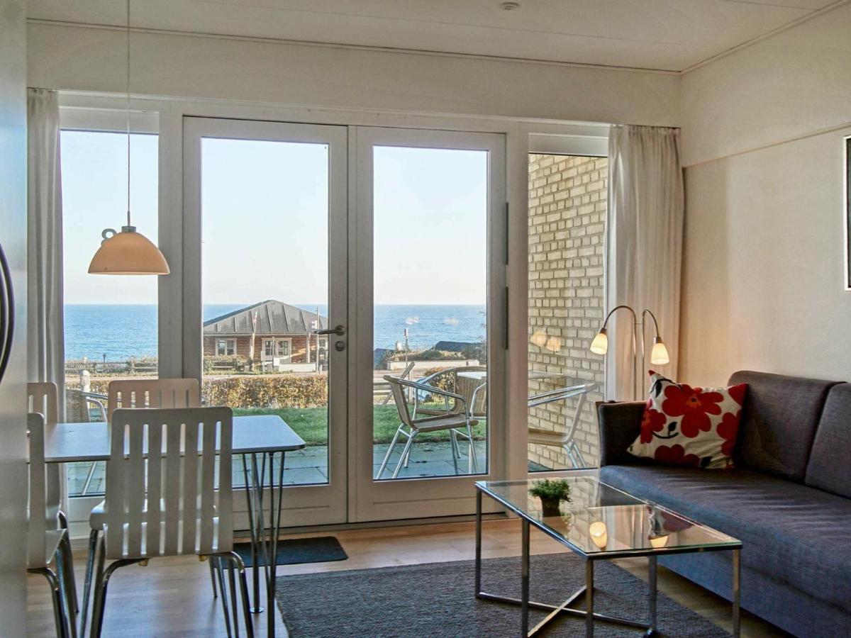 4 Person Holiday Home In Allinge Extérieur photo